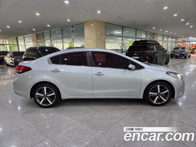 Kia K3 из Кореи Encar