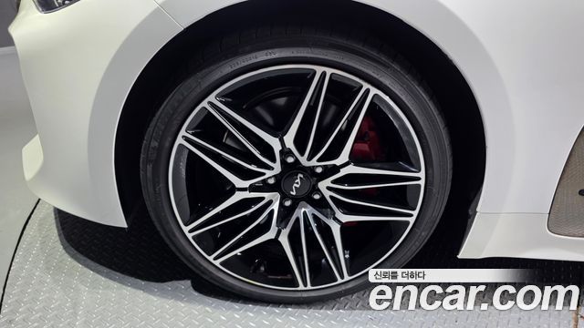 Kia Stinger из Кореи Encar