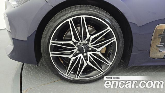 Kia Stinger из Кореи Encar
