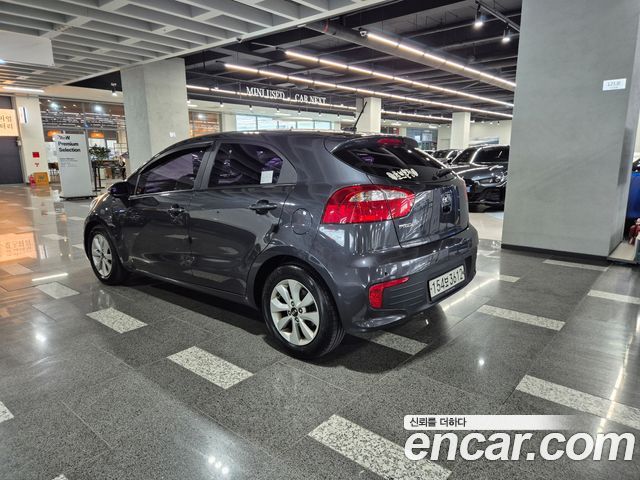 Kia pride 5DR 1.6 GDI Luxury — пробег 103 033 км — фото 5 из 5