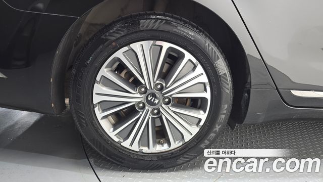 Kia K7 из Кореи Encar