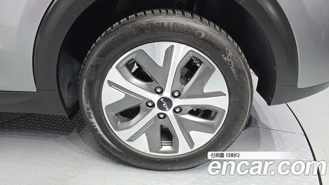 Kia Niro Prestige — пробег 22 541 км — фото 5 из 5