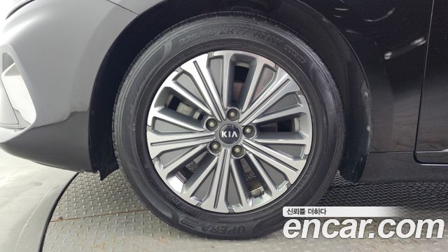 Kia K7 из Кореи Encar