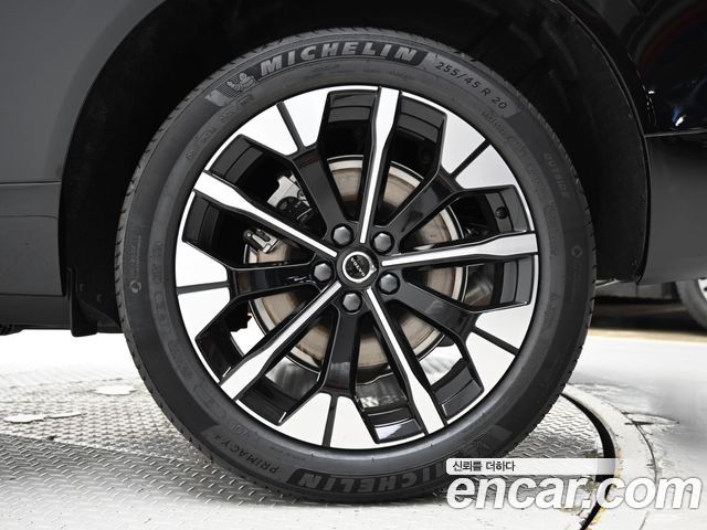 Volvo XC60 B5 Ultra Bright — пробег 61 км — фото 5 из 5