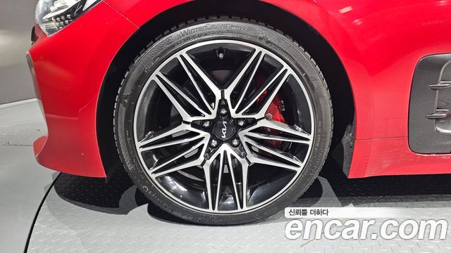 Kia Stinger из Кореи Encar