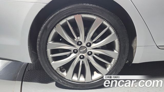 Hyundai Genesis из Кореи Encar