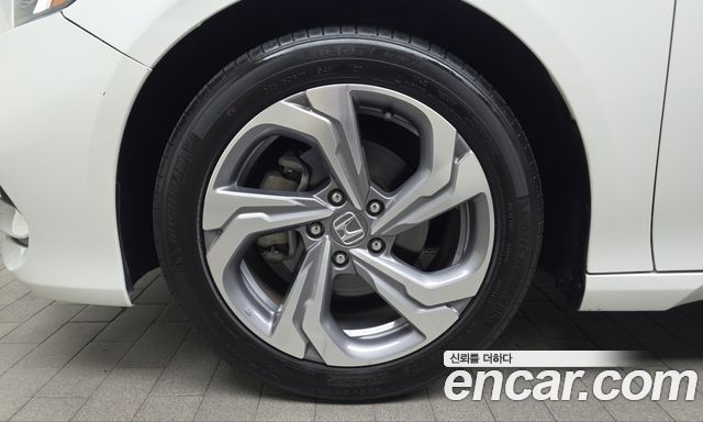 Honda Accord 1.5 Turbo — пробег 25 209 км — фото 5 из 5