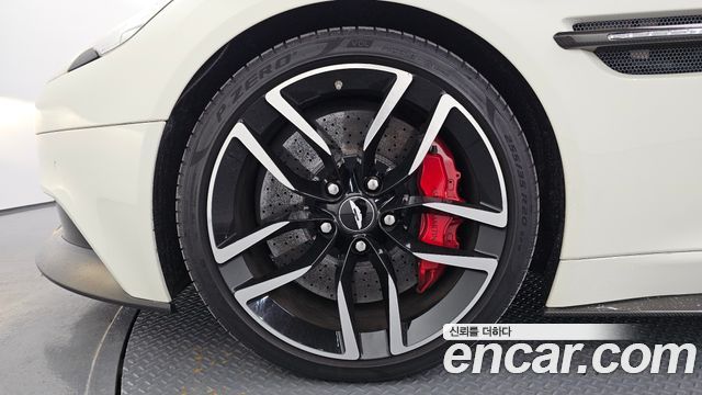 Astonmartin Vanquish из Кореи Encar