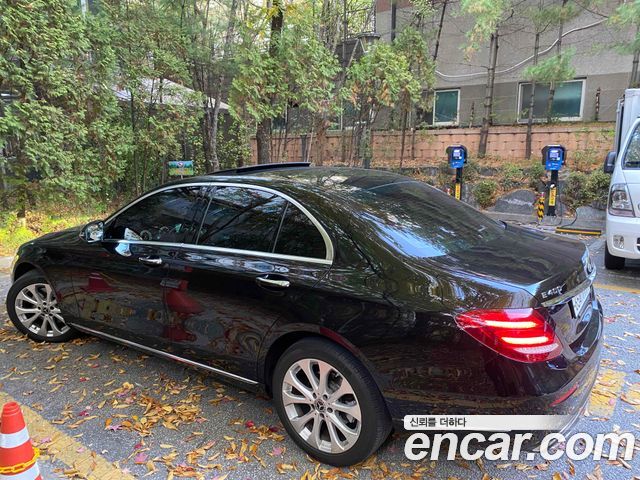 Mercedes-Benz E-Class E300 4MATIC Exclusive — пробег 90 200 км — фото 2 из 5