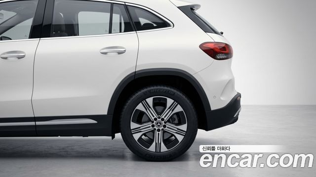 Mercedes-Benz EQA из Кореи Encar