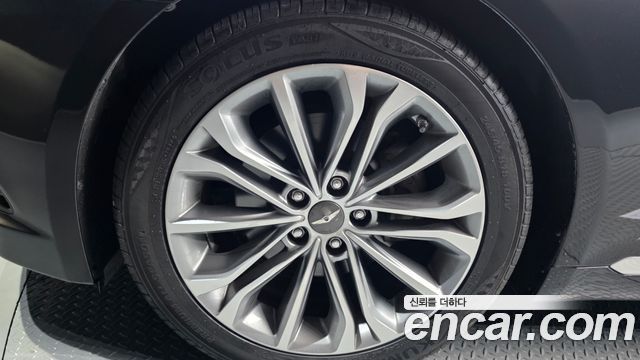 Hyundai Genesis из Кореи Encar