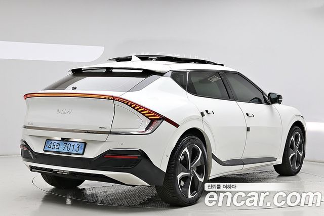 Kia EV6 из Кореи Encar