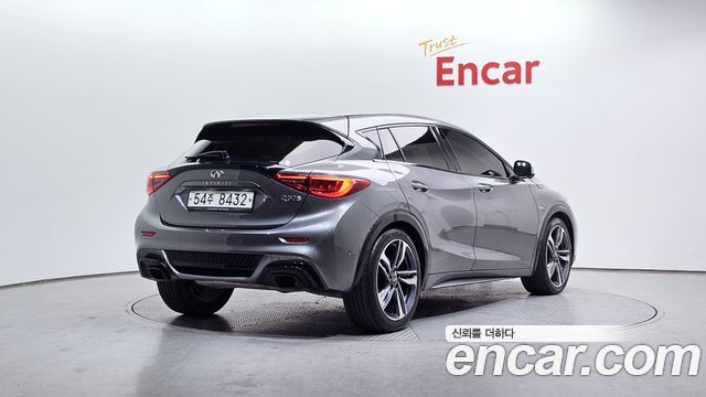 Infiniti Q30 из Кореи Encar