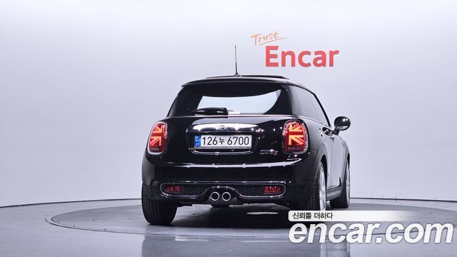 Mini Cooper Kings Load Edition — пробег 60 481 км — фото 4 из 5