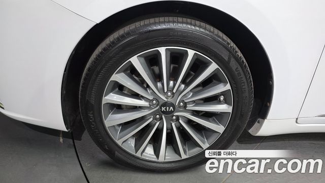 Kia K7 из Кореи Encar