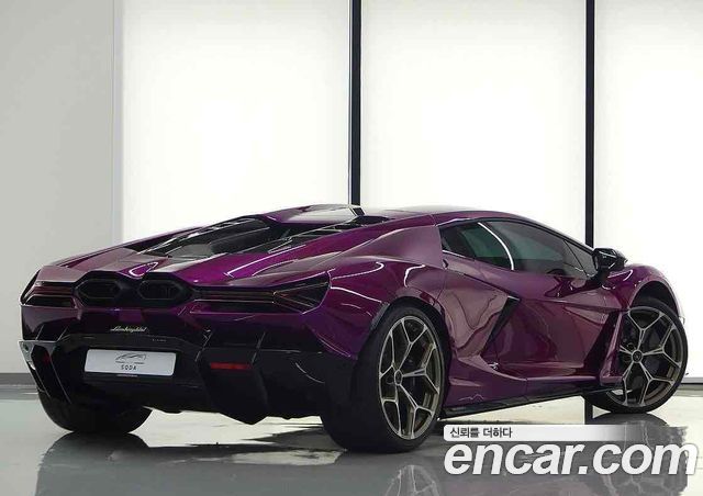 Lamborghini Revuelto из Кореи Encar