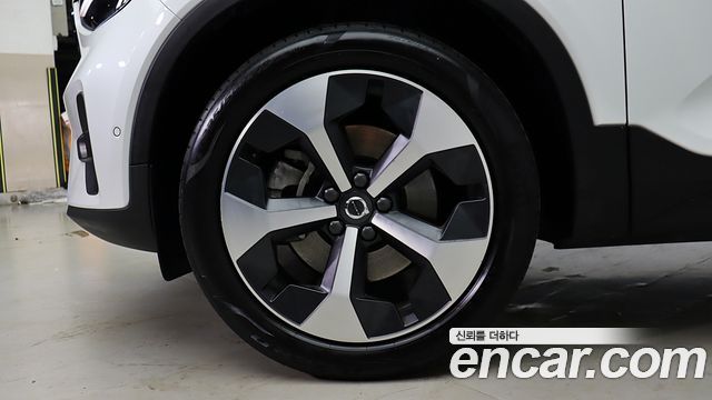 Volvo XC40 из Кореи Encar