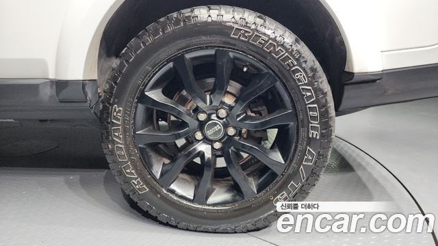 Land Rover Discovery 3.0 SDV6 HSE — пробег 142 227 км — фото 5 из 5