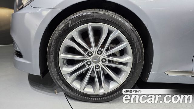 Hyundai Genesis из Кореи Encar