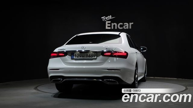 Mercedes-Benz E-Class из Кореи Encar