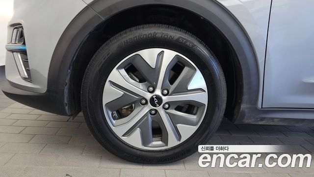 Kia Niro Prestige — пробег 61 460 км — фото 5 из 5