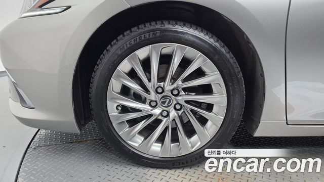 Lexus ES из Кореи Encar