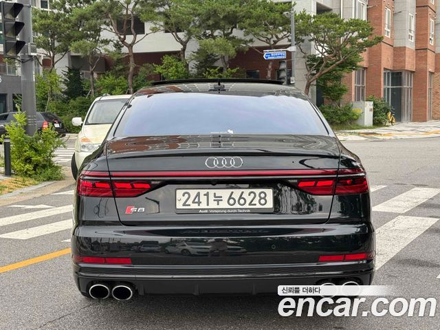 Audi S8 из Кореи Encar