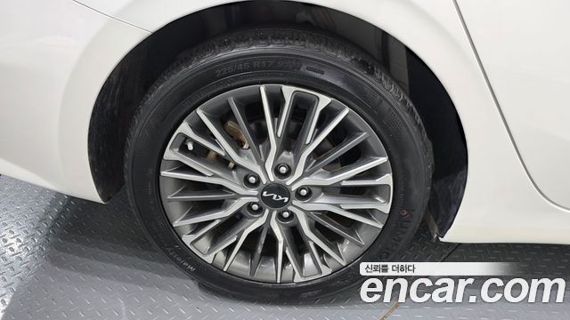 Kia K3 из Кореи Encar