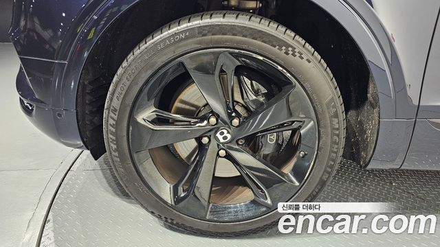 Bentley Bentayga из Кореи Encar