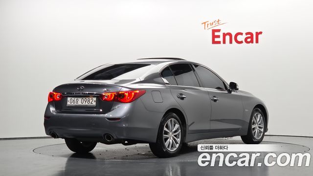 Infiniti Q50 из Кореи Encar