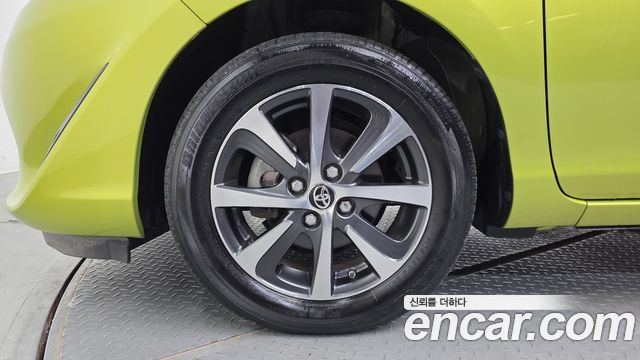 Toyota Prius 1.5 — пробег 61 553 км — фото 5 из 5