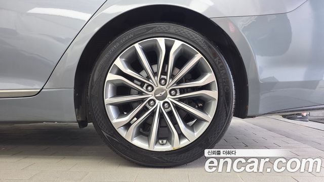 Hyundai Genesis из Кореи Encar
